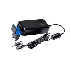 3743/24VDC 15 W Medical-hyväksytty lyijyakkulaturi; 24 VDC 0,56 A