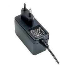 CPS-05030EU/3630+ 15 W Plug-in mallinen AC/DC-teholähde; 5,0 VDC 3,0 A